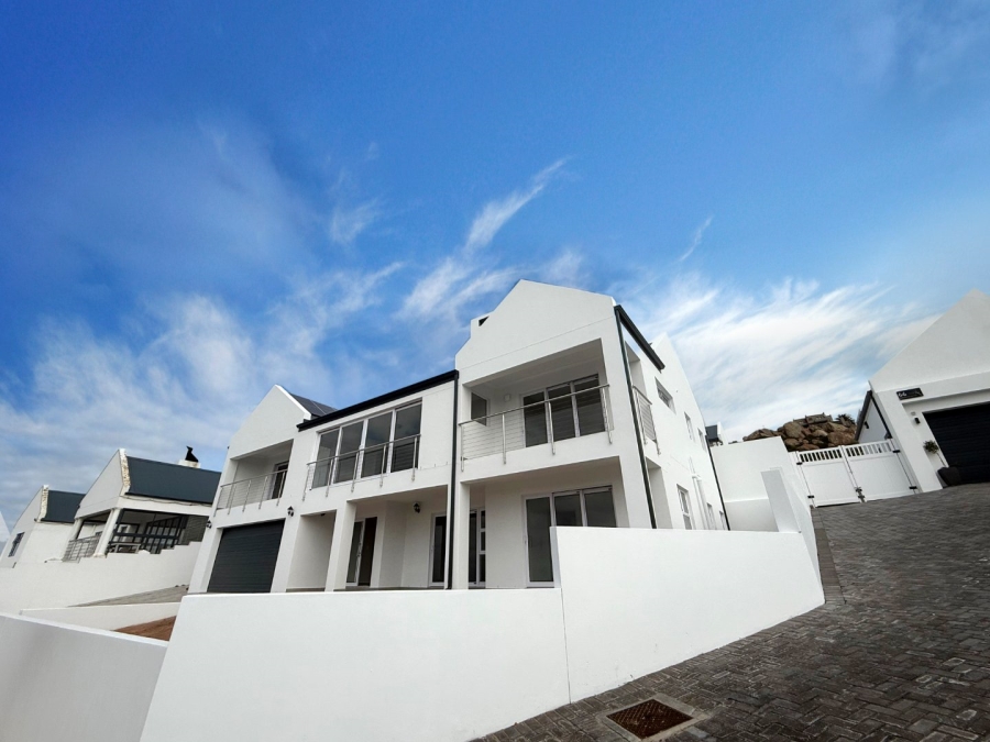 4 Bedroom Property for Sale in Da Gama Bay Western Cape